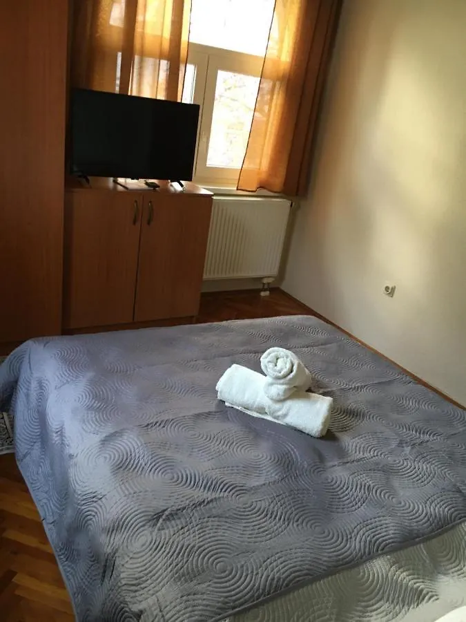 Nana Apartmanhaz Hajduszoboszlo