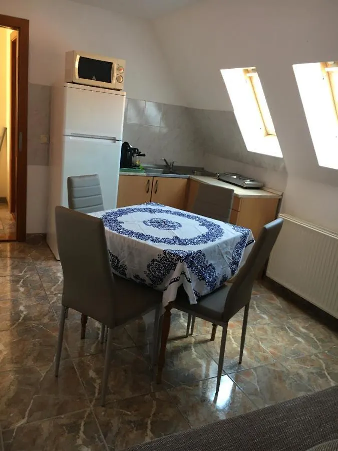 Apartment Nana Apartmanhaz Hajduszoboszlo